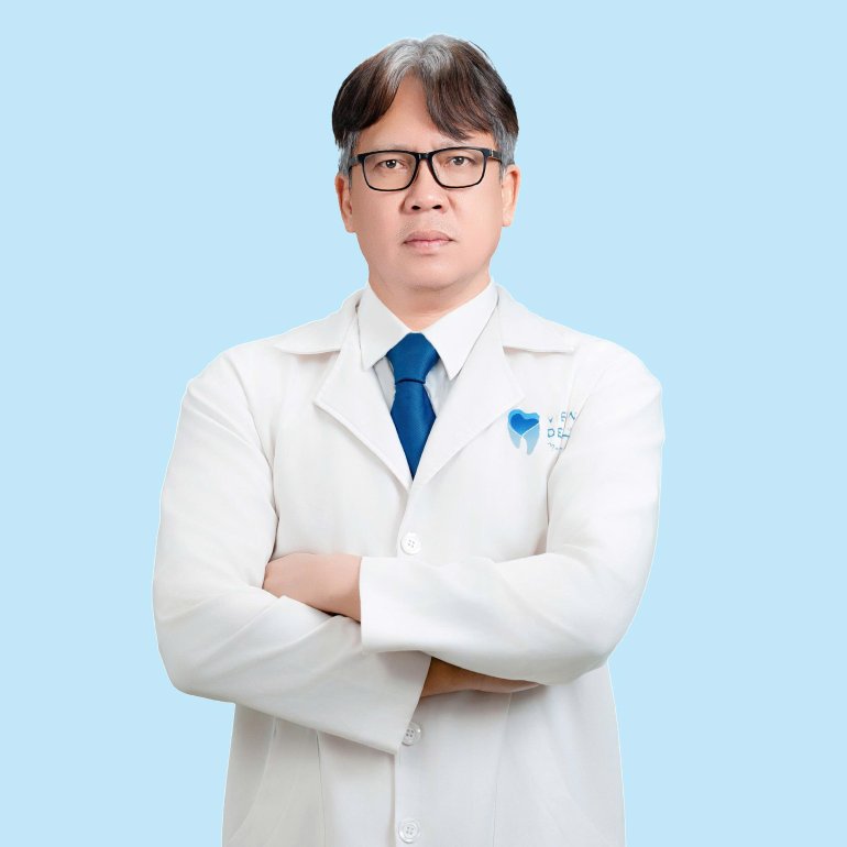 Bác sĩ Phạm Nhật Huy